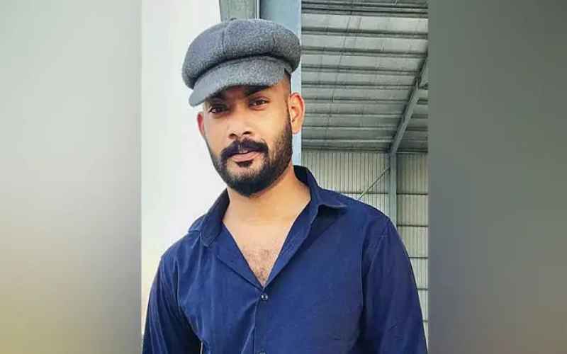 সাবেক বিমান বাহিনীর কর্মকর্তা তাহসিফ হত্যা: বাবার মামলা, গ্রেপ্তার বন্ধু দীপ